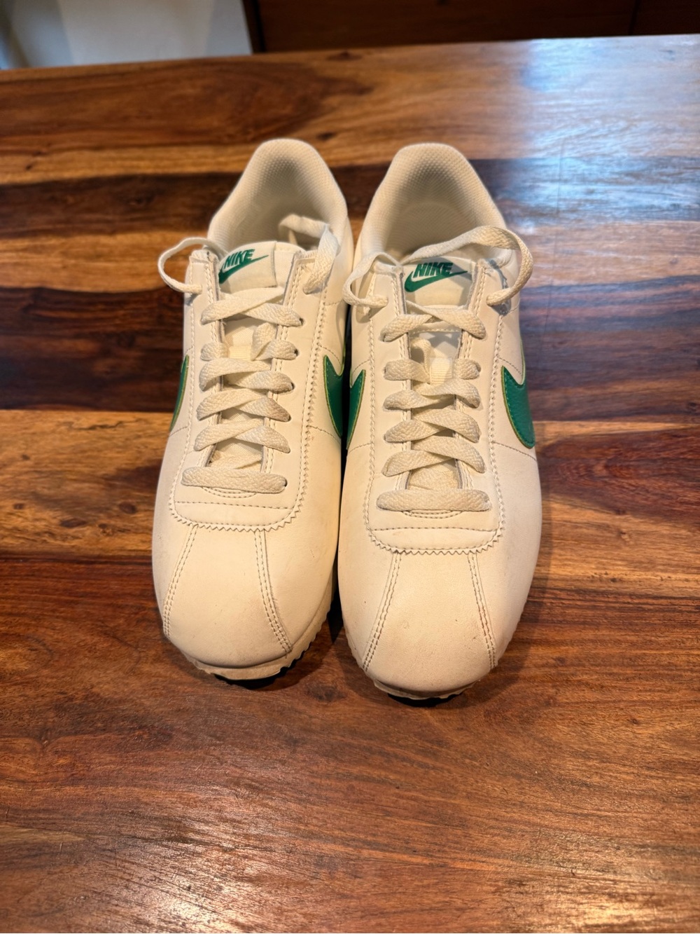 Nike Men’s White Sneakers with Green Swoosh